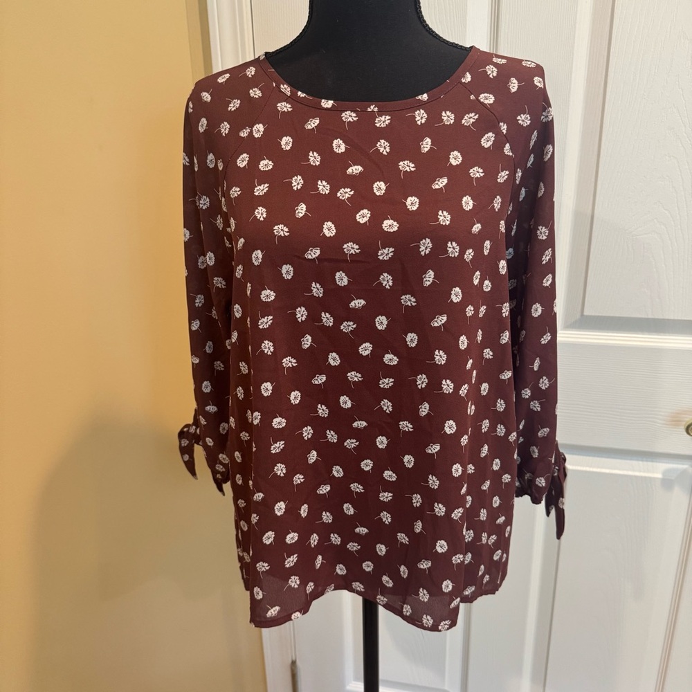 Papermoon Burgundy Floral Top, M NWT
